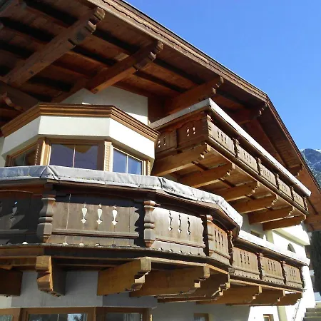 公寓 Beautiful Apartment In Kampl With Garden 施图拜河谷新施蒂夫特