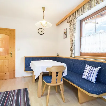 公寓 Beautiful Apartment In Kampl With Garden